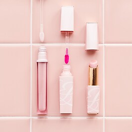 Pure Color Envy - Color Replenish Lip Balm
